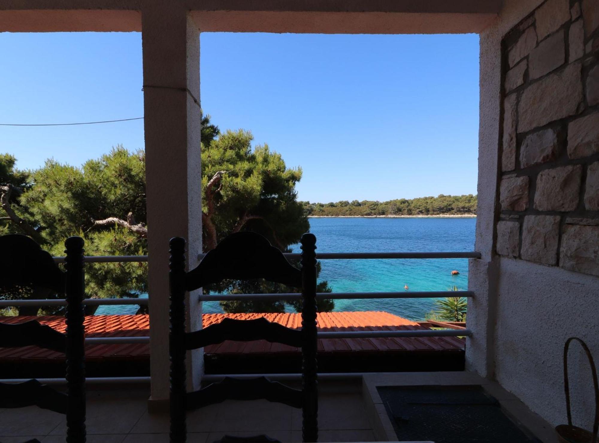 Karbuni By The Sea Appartement *